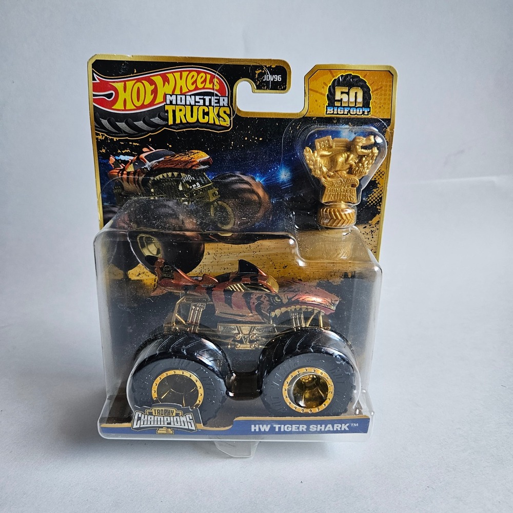 Hot Wheels Monster Trucks HW Tiger Shark Trophy Champions Gold JDV96 1:64